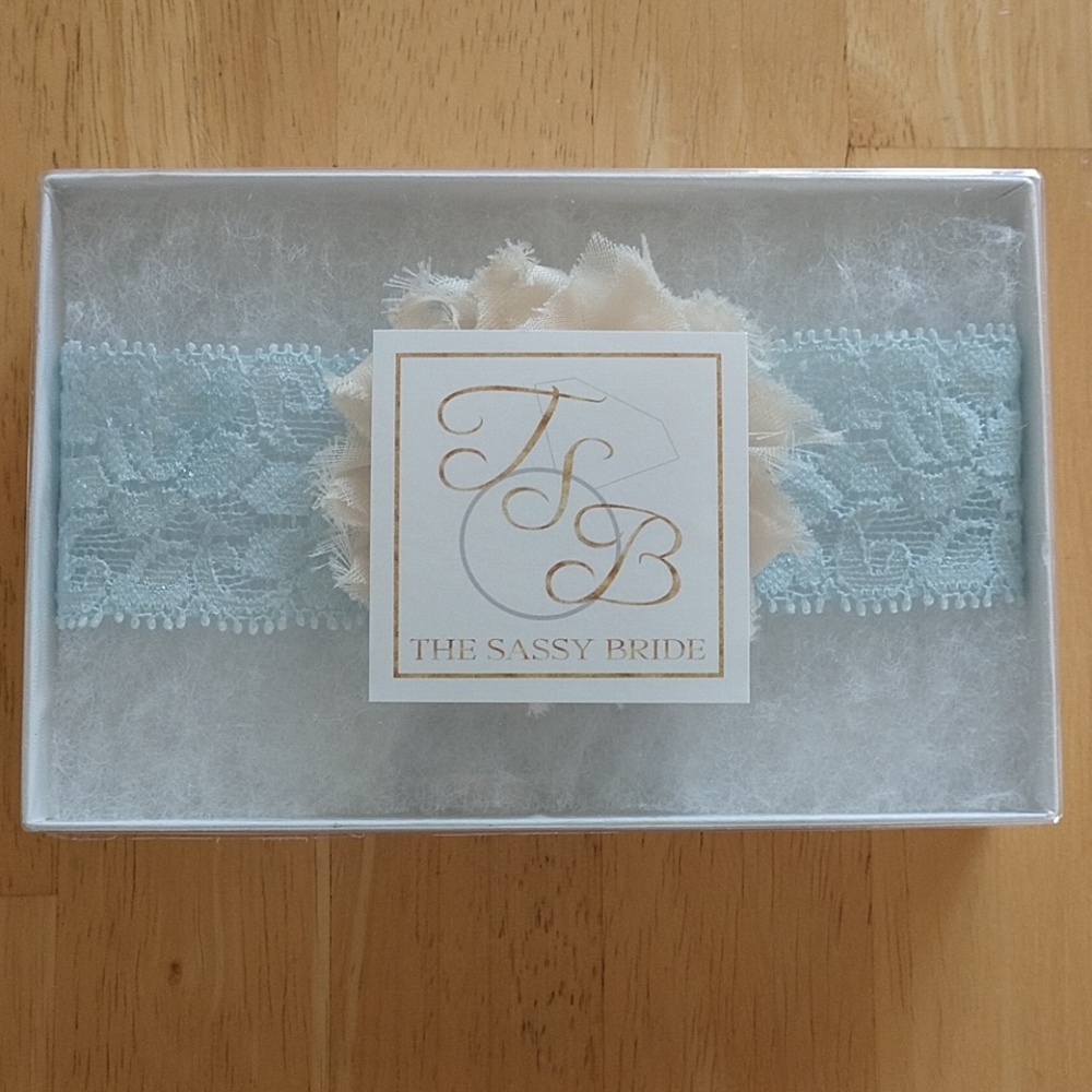 Something blue beach inspired garter